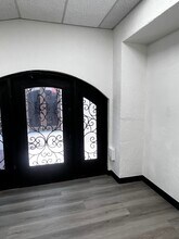 4150 W Peoria Ave, Phoenix, AZ for lease Interior Photo- Image 2 of 5