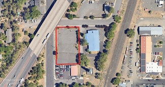 Plus de détails pour 127 NE Underwood Ave, Bend, OR - Commerce de détail à louer
