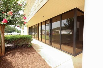 1555 Williams Dr, Marietta, GA for lease Building Photo- Image 1 of 8