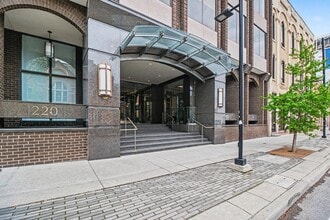 220 E Huron St, Ann Arbor, MI for lease Interior Photo- Image 2 of 7