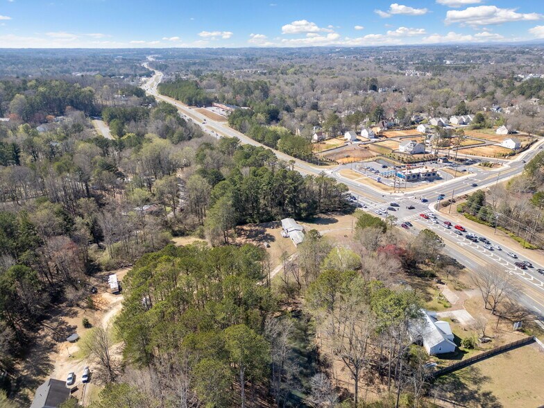 5511 GA-92, Woodstock, GA à vendre - Photo du bâtiment - Image 2 de 2