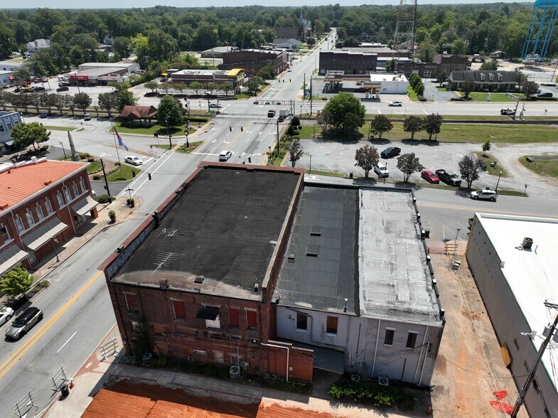 104 W Main St, Clinton, SC à louer - Aérien - Image 2 de 8