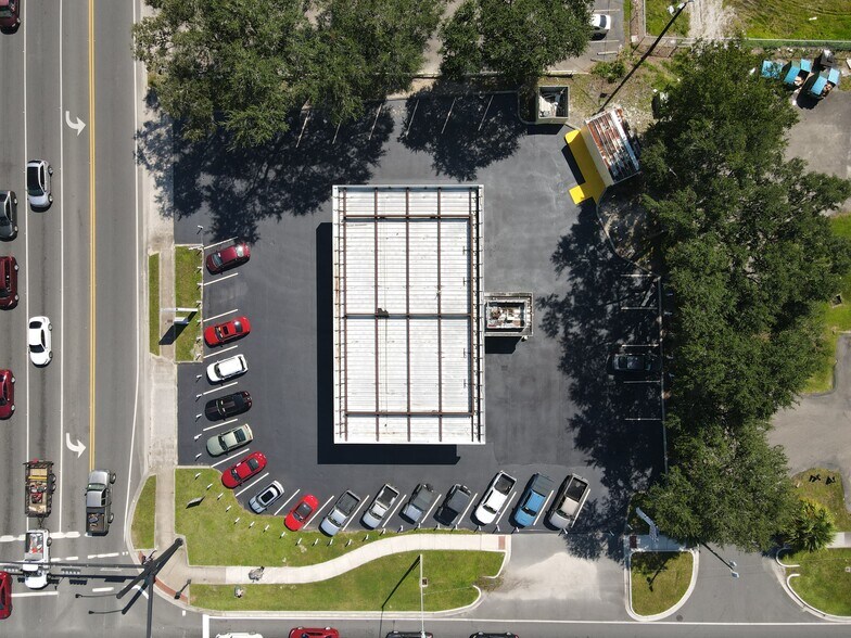 1516 N Main St, Gainesville, FL à vendre - Photo du bâtiment - Image 2 de 16