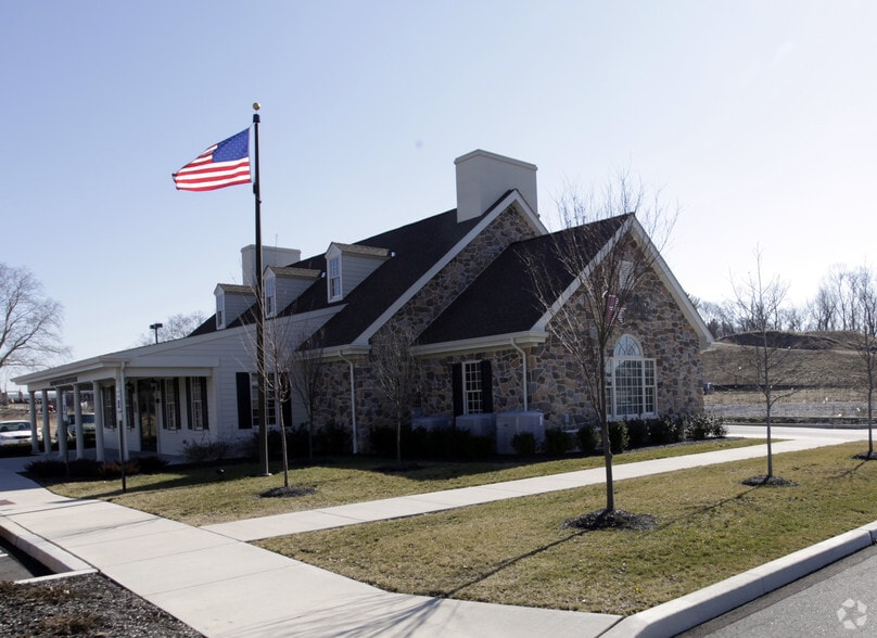 940 Baltimore Pike, Glen Mills, PA à louer - Photo du bâtiment - Image 2 de 2