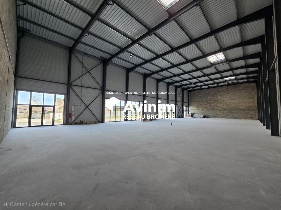 Retail in Le Thillay for lease Building Photo- Image 1 of 6