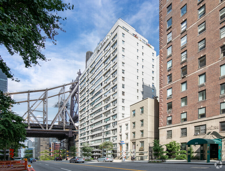 35 Sutton Pl, New York, NY for sale - Primary Photo - Image 1 of 1