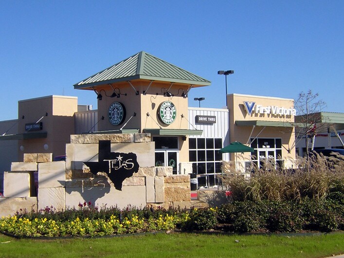 1127 E Villa Maria Rd, Bryan, TX à louer - Photo du bâtiment - Image 2 de 6