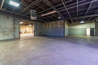 1519 E Main St, St Charles, IL for lease Interior Photo- Image 2 of 4