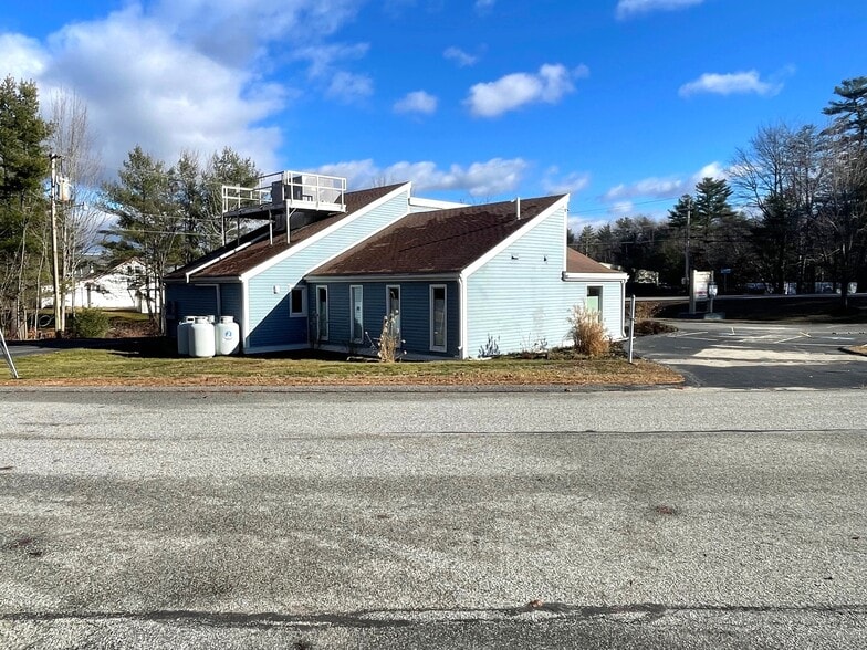 1278 Roosevelt Trl, Raymond, ME for lease - Building Photo - Image 2 of 6