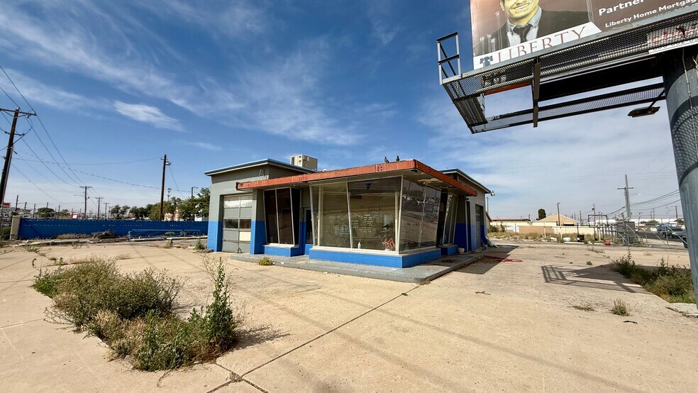 1302 E 2nd St, Odessa, TX à vendre - Photo du bâtiment - Image 2 de 11