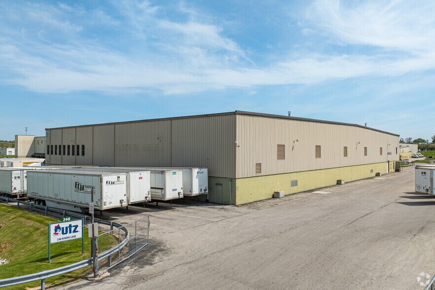 240 Kindig Ln, Hanover, PA à vendre - Photo du bâtiment - Image 2 de 11