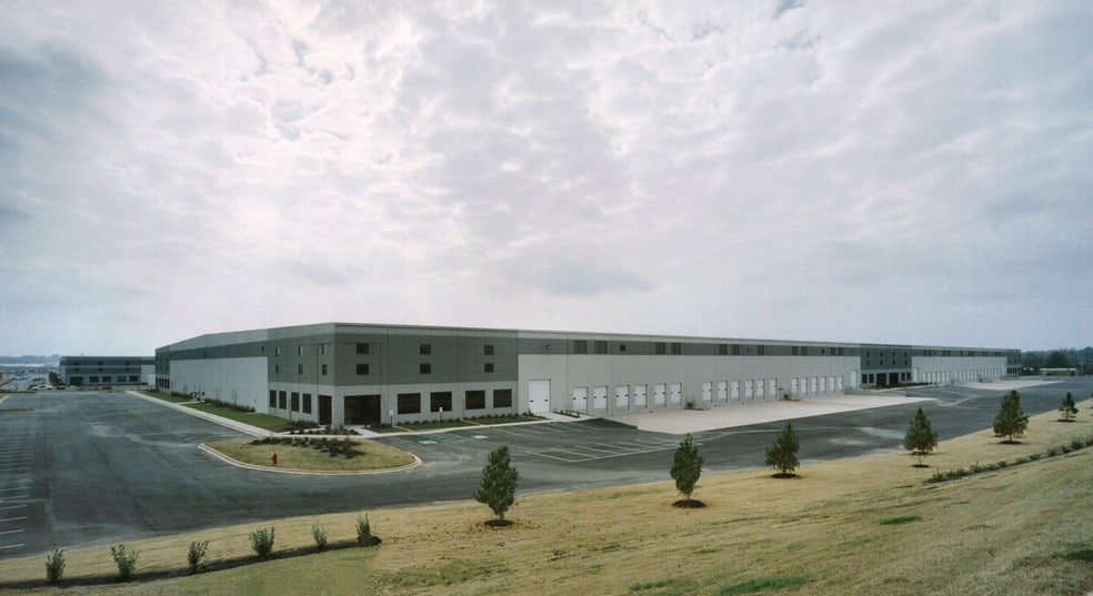 5265 Hickory Hill Rd, Memphis, TN for lease - Building Photo - Image 3 of 10