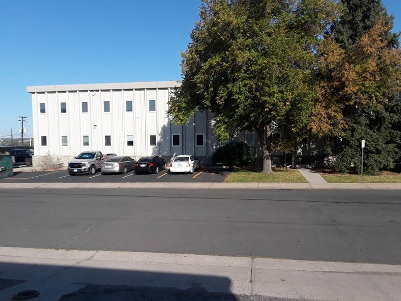 2750 S Shoshone St, Englewood, CO à louer - Photo du bâtiment - Image 1 de 1