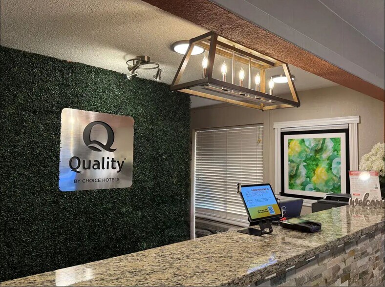 3925 S Ferdon Blvd, Crestview, FL à vendre - Photo du bâtiment - Image 2 de 12