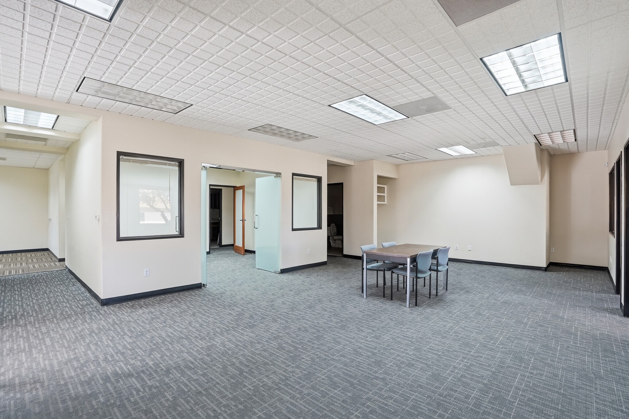2125 S Broadway, Santa Maria, CA for lease Interior Photo- Image 1 of 3