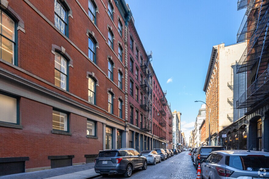 10-12 Crosby St, New York, NY à louer - Photo du bâtiment - Image 1 de 12