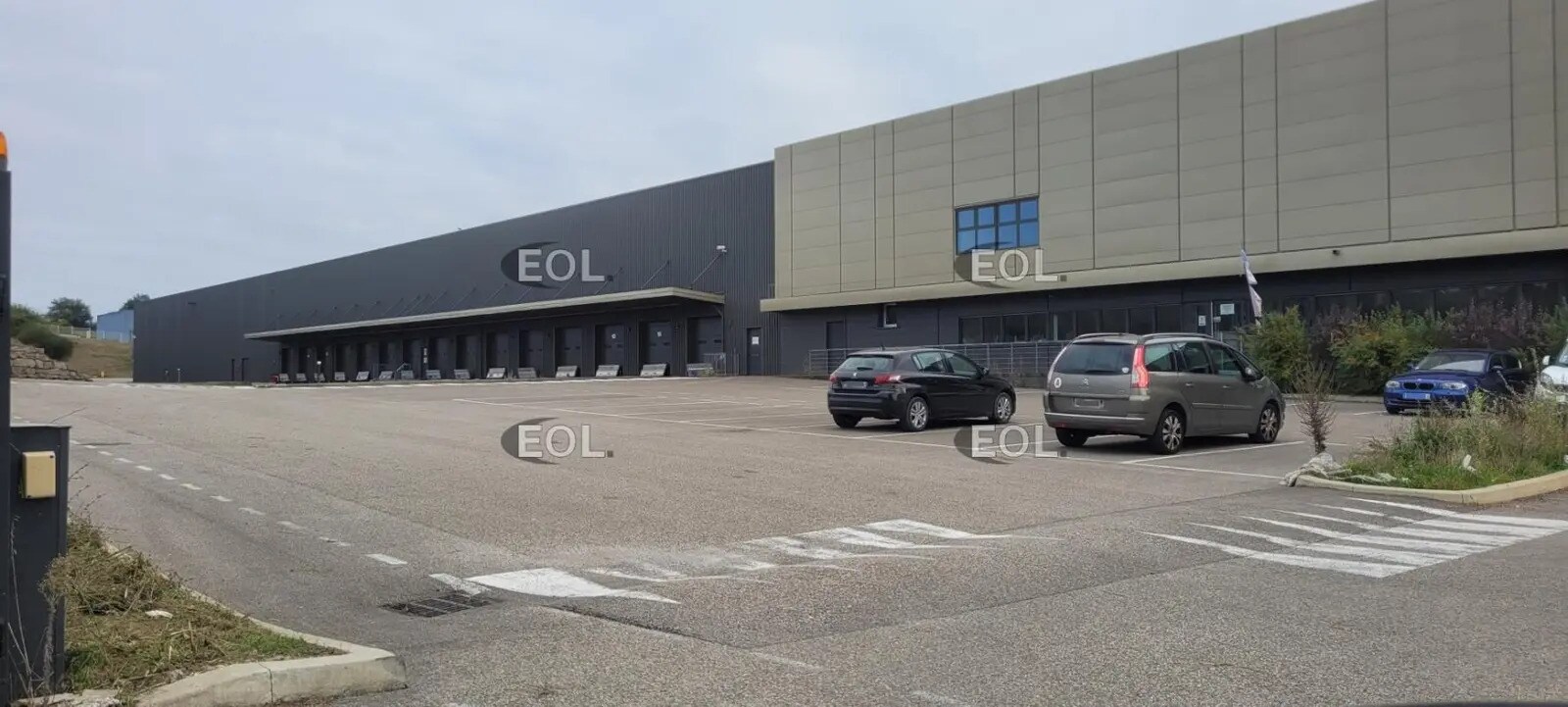 Industrial in Bressolles for lease Building Photo- Image 1 of 8