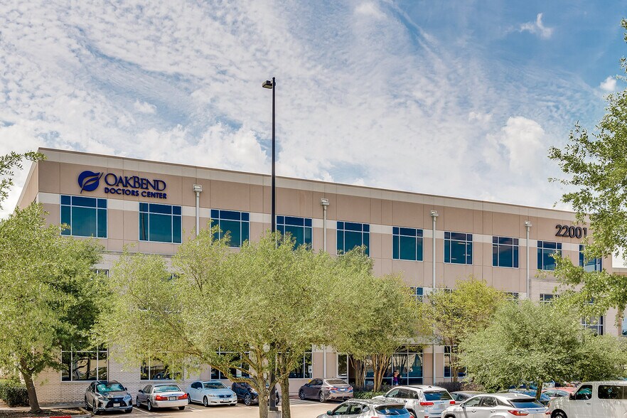 22001 Southwest Freeway, Richmond, TX à louer - Photo du bâtiment - Image 3 de 26