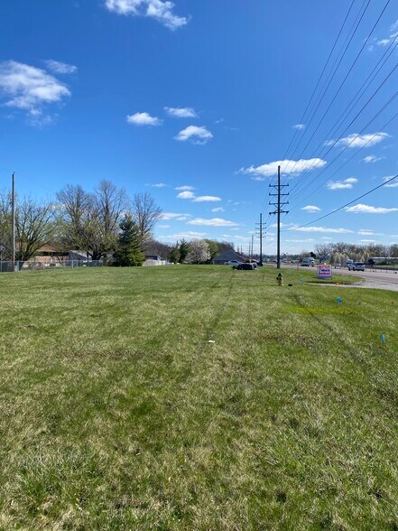 781 West Terra Lane, O'Fallon, MO à vendre - Photo du bâtiment - Image 3 de 5