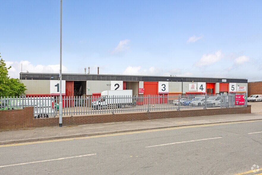 Gillett St, Hull à louer - Photo du bâtiment - Image 2 de 3