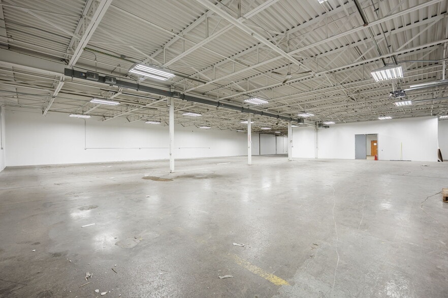 740 Driving Park Ave, Rochester, NY for lease - Building Photo - Image 1 of 34
