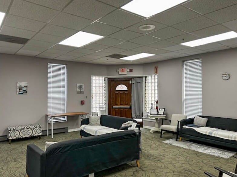 514-528 N 22nd St-entire city block portfolio of 2 properties for sale on LoopNet.ca - Building Photo - Image 2 of 28