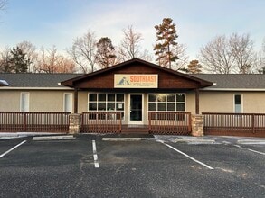 10401 Rozzelles Ferry Rd, Charlotte, NC for sale Interior Photo- Image 1 of 7