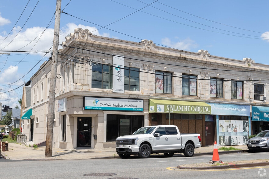 22003 Jamaica Ave, Queens Village, NY for lease - Primary Photo - Image 1 of 6