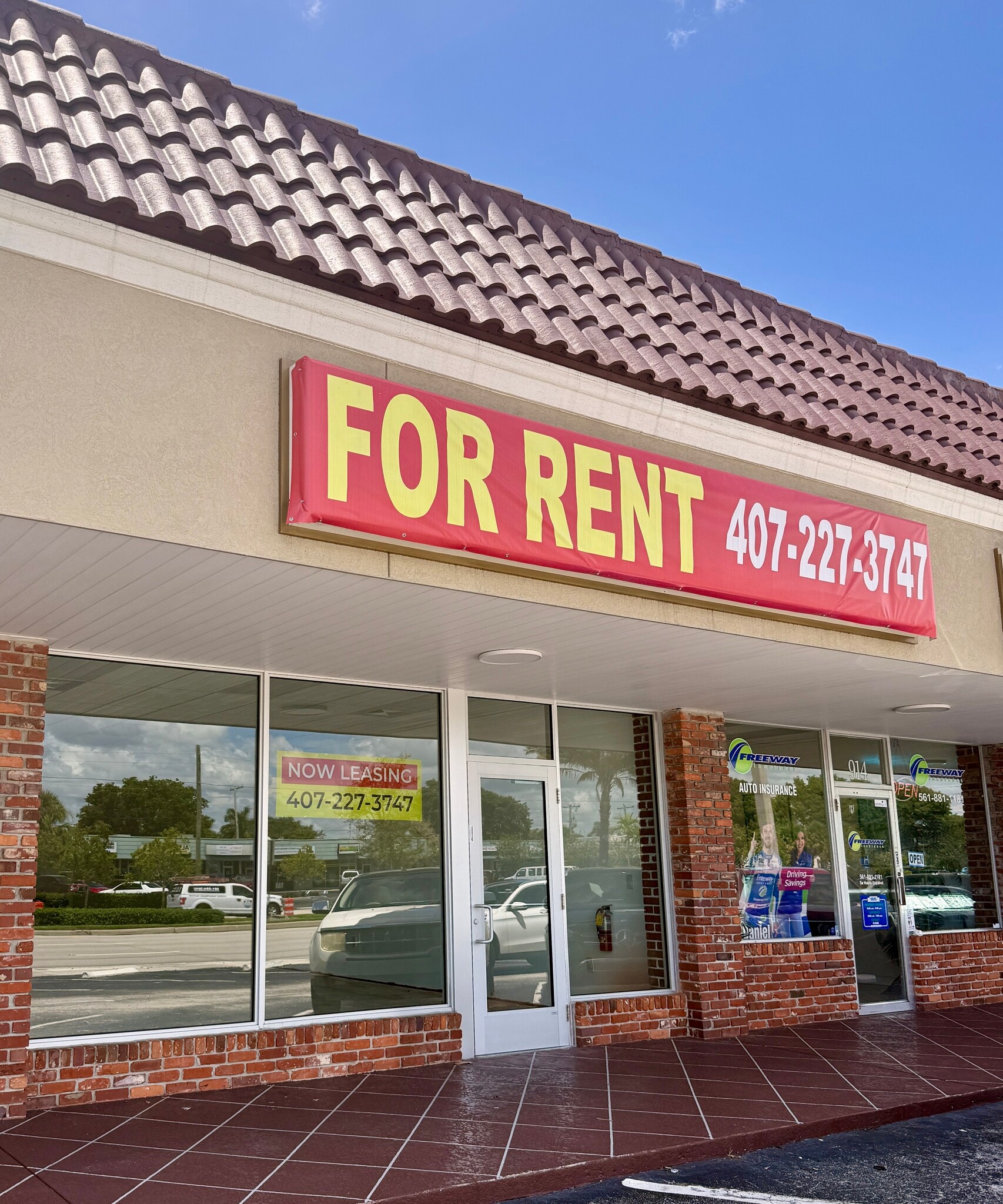 900-932 Northlake Blvd, North Palm Beach, FL for lease Primary Photo- Image 1 of 10