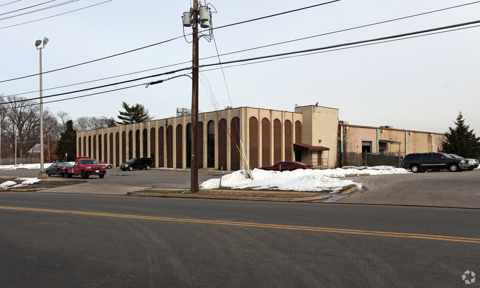 2912 Ritchie Rd, Forestville, MD for sale - Primary Photo - Image 1 of 1