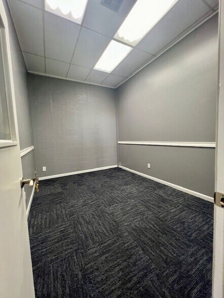 1500 Louisville Ave, Monroe, LA for lease - Interior Photo - Image 3 of 20