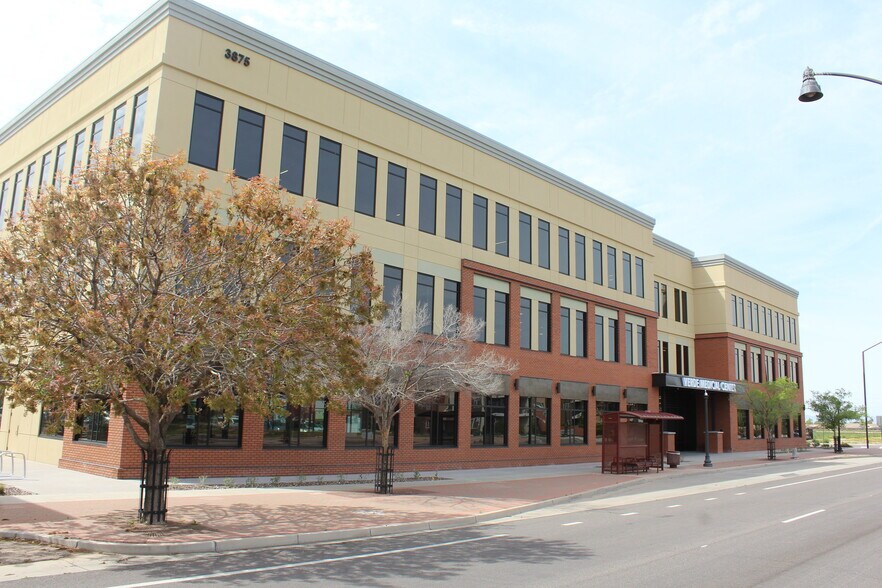 3875 E Williams Field Rd, Gilbert, AZ à louer - Photo du bâtiment - Image 1 de 5