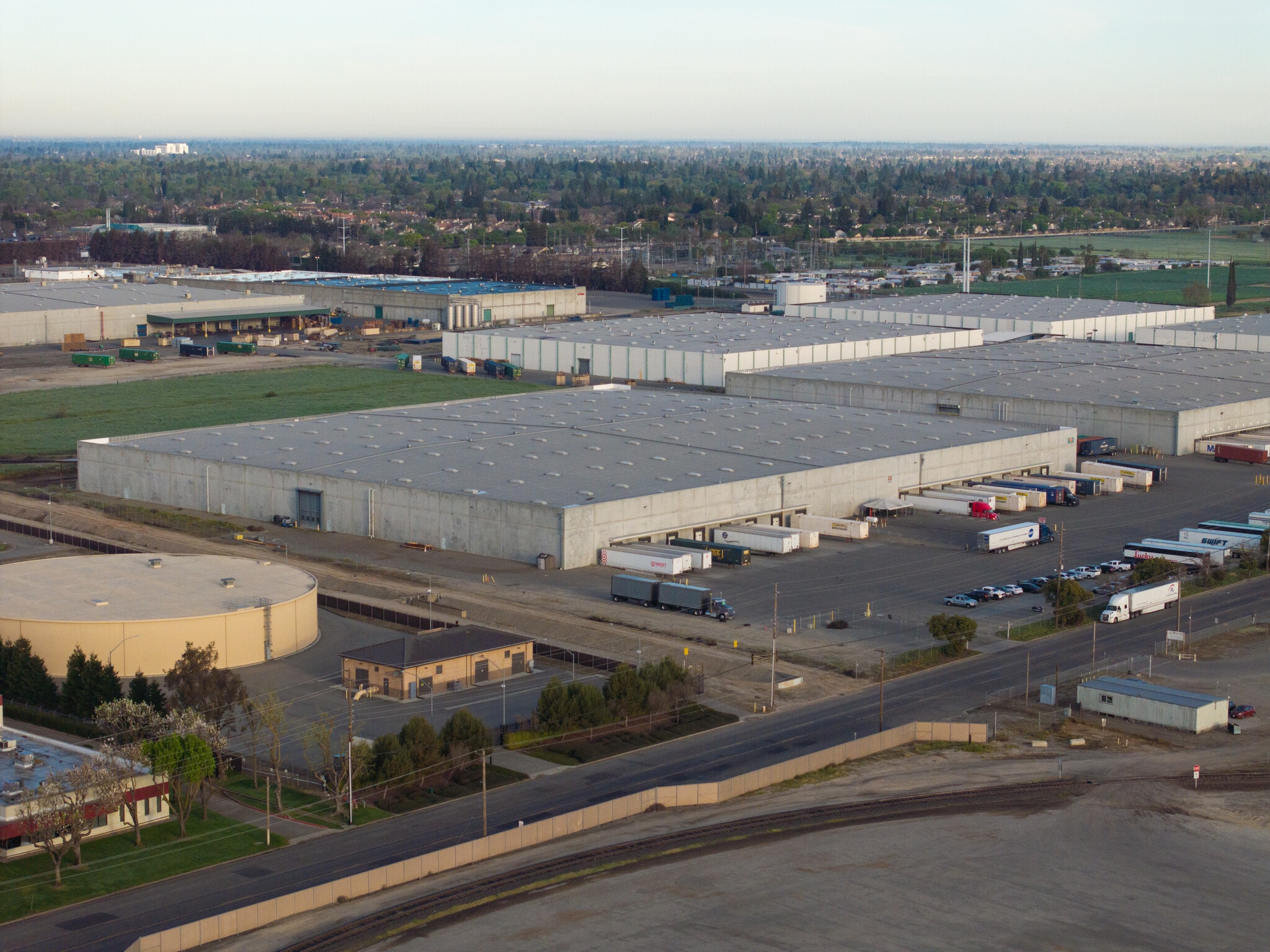 415 Codoni Ave, Modesto, CA for lease Building Photo- Image 1 of 22