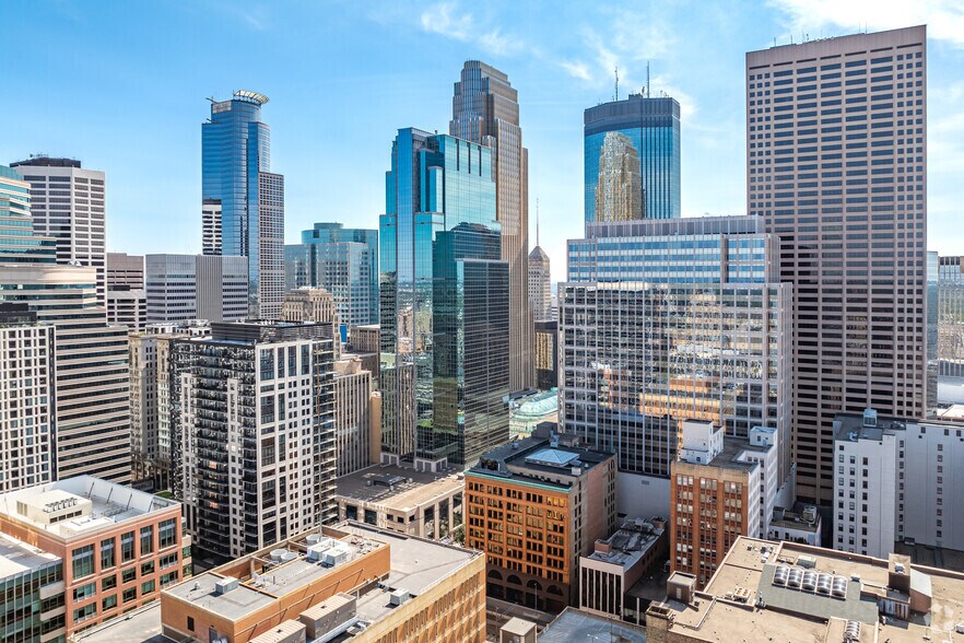 60 S 6th St, Minneapolis, MN à louer - Photo du bâtiment - Image 2 de 31