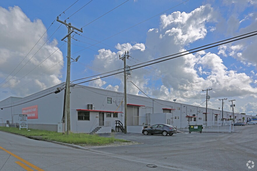 155-171 SE 10th Ave, Hialeah, FL for lease - Primary Photo - Image 1 of 15
