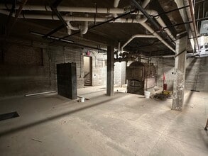 302 W Monroe St, Phoenix, AZ for lease Building Photo- Image 1 of 3