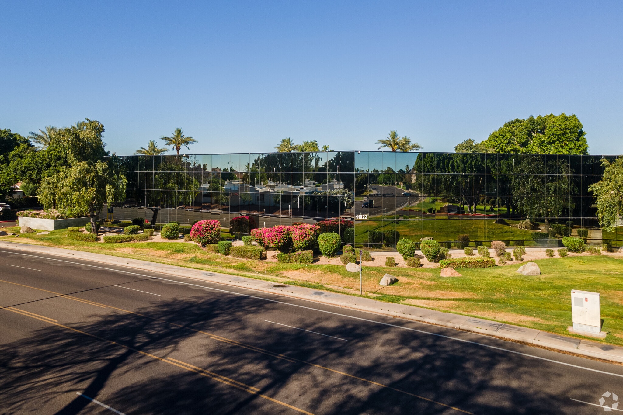 11022-11024 N 28th Dr, Phoenix, AZ for lease Primary Photo- Image 1 of 6