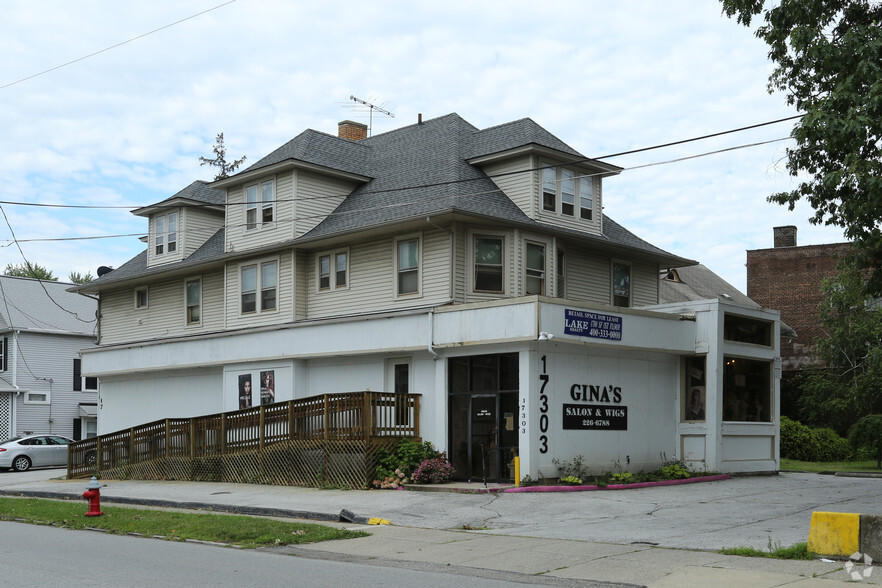 17303 Detroit Ave, Lakewood, OH à vendre - Photo du bâtiment - Image 1 de 1