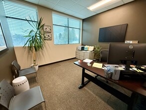 550 NW Franklin Ave, Bend, OR for lease Interior Photo- Image 1 of 5