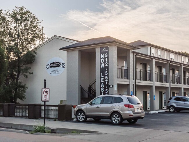 More details for 124 W Chestnut St, Jeffersonville, IN - Multifamily for Sale