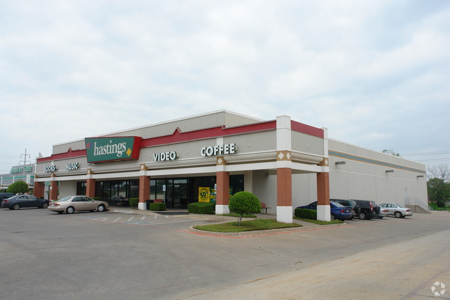 2311 Colorado Blvd, Denton, TX for lease - Building Photo - Image 2 of 7