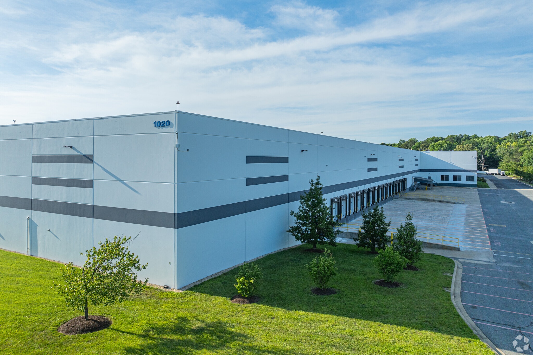 1020 Airport 100 Way, Hanover, MD for lease Building Photo- Image 1 of 6