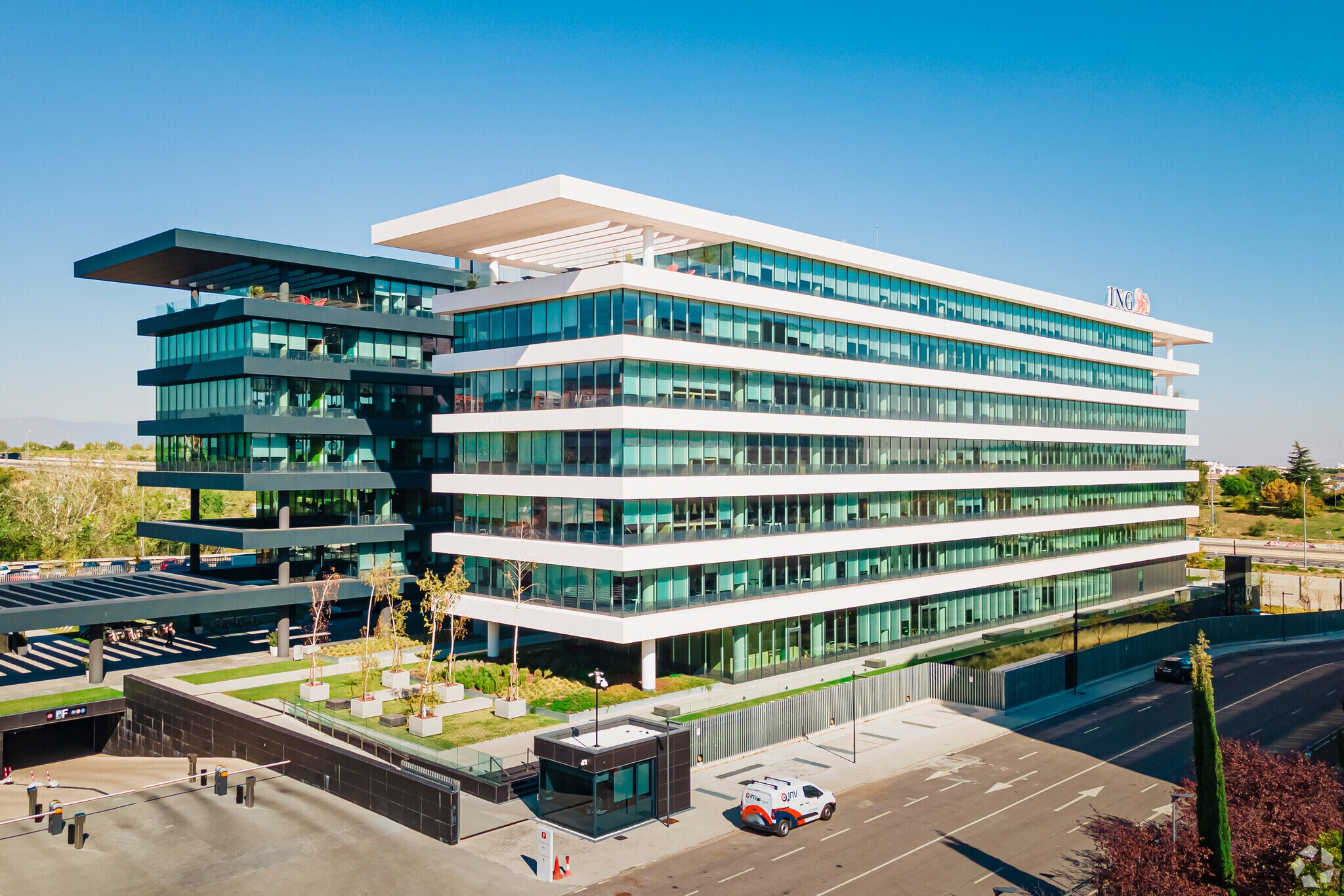 Calle Vía de los Poblados, 1, Madrid, Madrid for lease Building Photo- Image 1 of 28