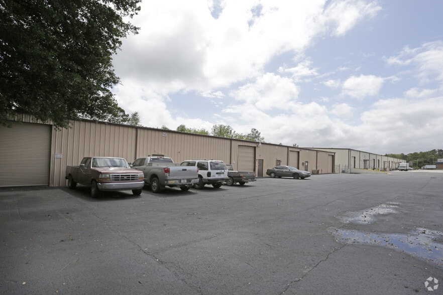 6721 Stuart Ave, Jacksonville, FL for lease - Building Photo - Image 2 of 22