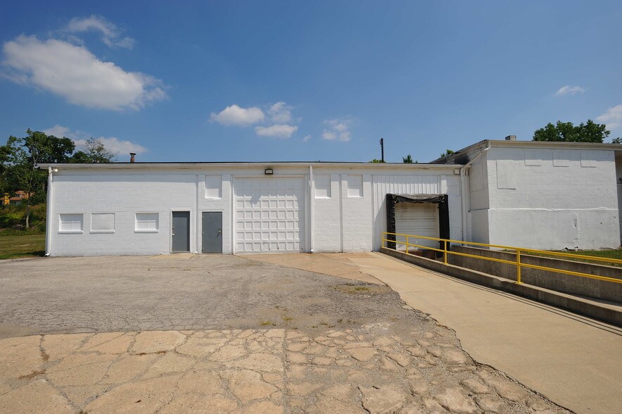 3850 River Rd, Sodus, MI à louer - Photo du bâtiment - Image 3 de 12