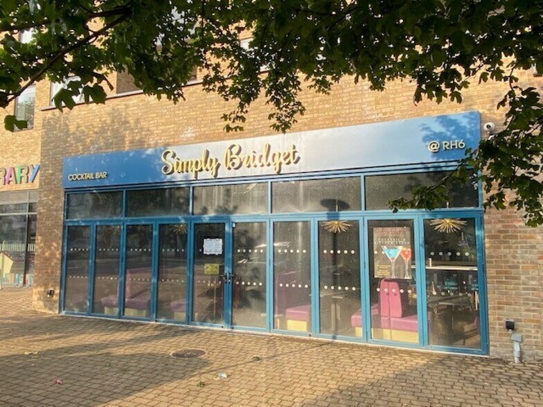 Victoria Rd, Horley à louer - Photo du bâtiment - Image 1 de 2