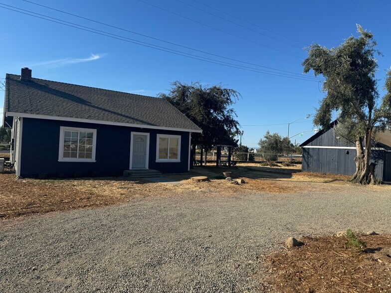 19435 East St, Woodland, CA à vendre - Photo du bâtiment - Image 3 de 9