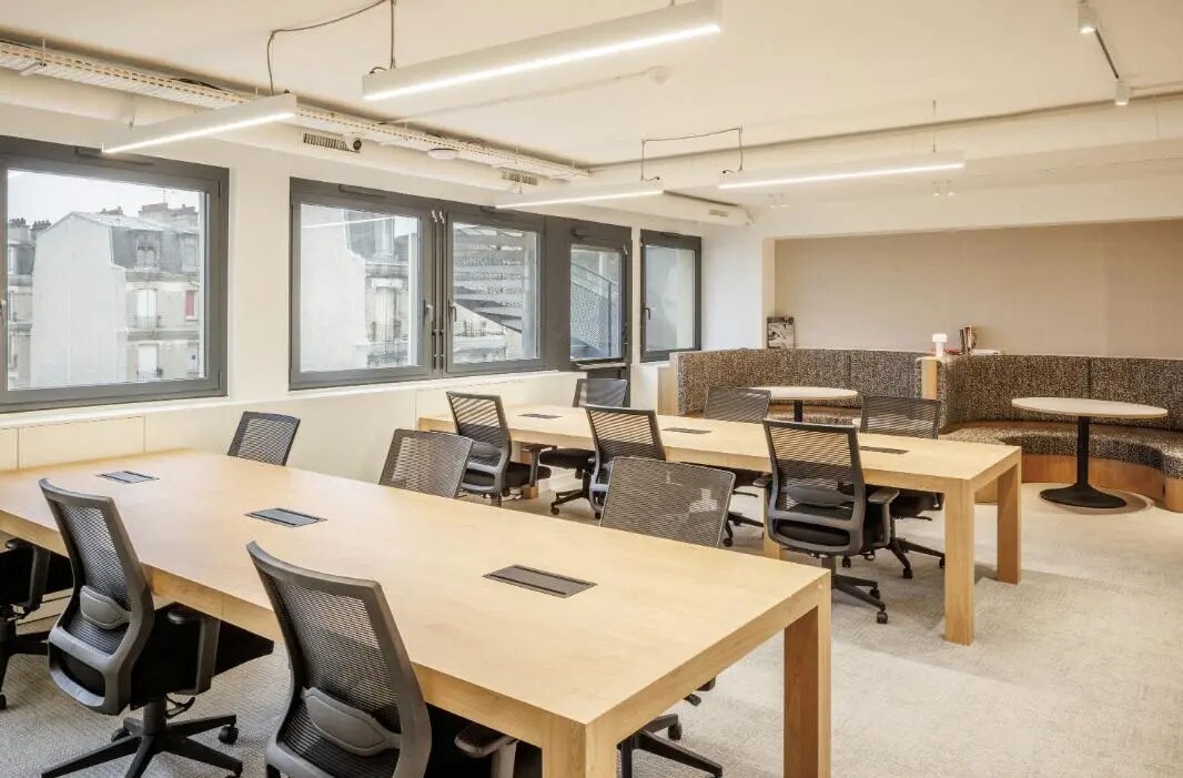 Bureau dans Neuilly-sur-Seine à louer Photo intérieure- Image 1 de 14