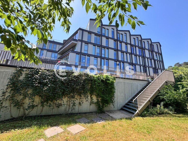 1-3 Avenue Sidoine Apollinaire, Lyon for lease - Building Photo - Image 2 of 5