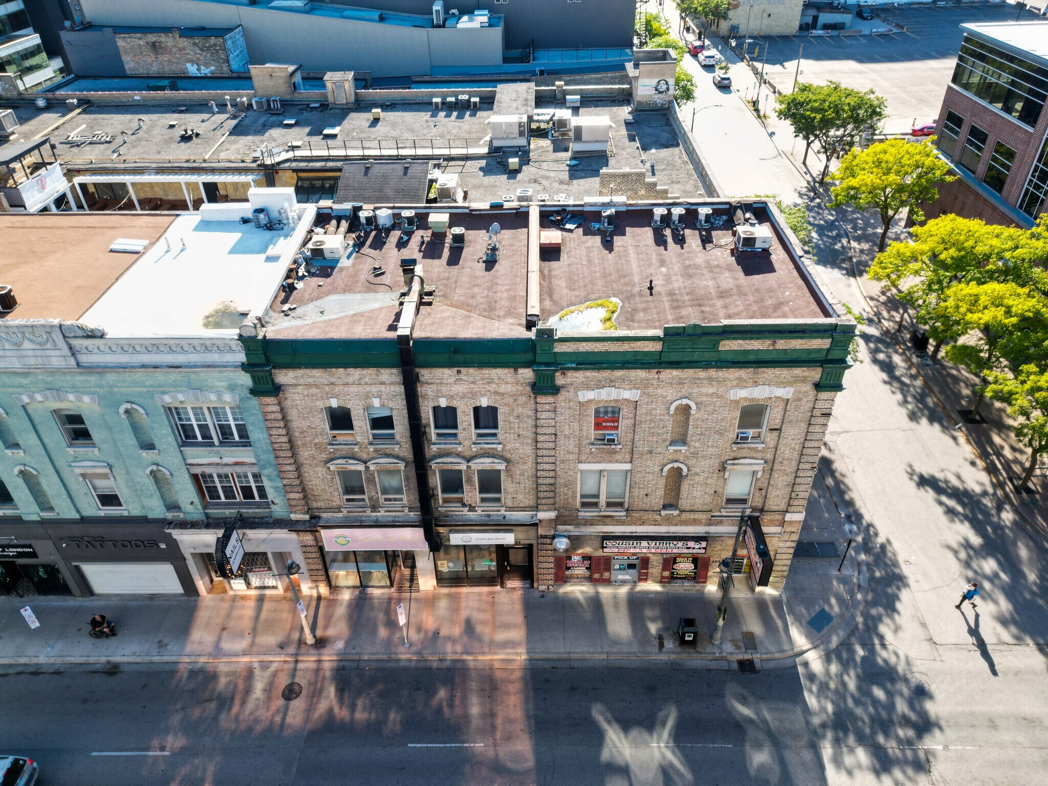 421-425 Richmond St, London, ON à vendre Photo du bâtiment- Image 1 de 1